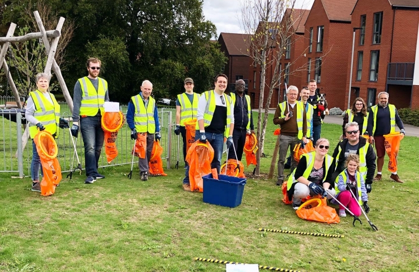 Cane Hill litter pick