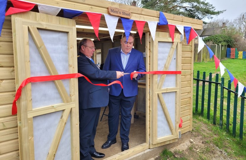 Mayor's cut the tape at Monks Hill Men's Shed