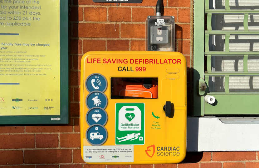 Defib at Kenley station