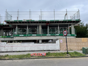 4 storey block of flats corner Selsdon Rd and Carlton Ave