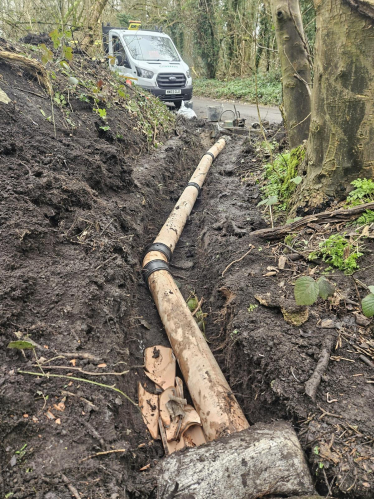 Gully remedial work on Old Lodge Lane