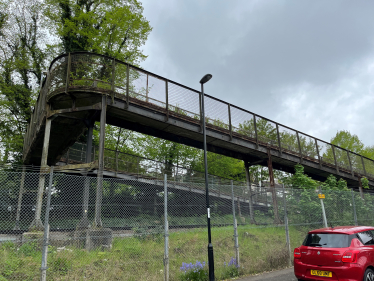 Little Roke footbridge